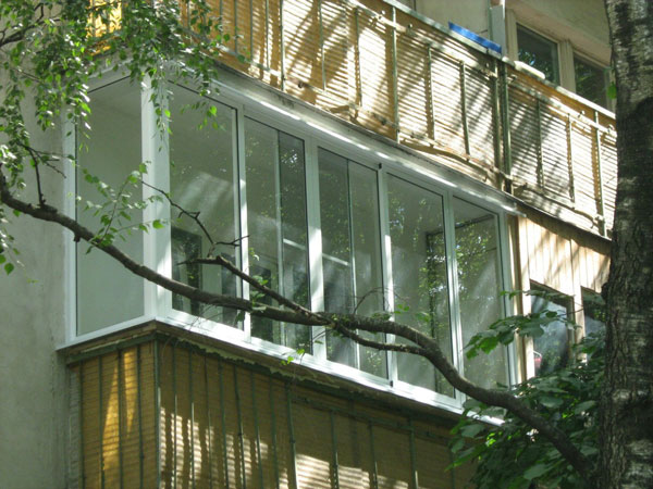 Фото после остекления Балкона из Алюминиевого профиля Krauss